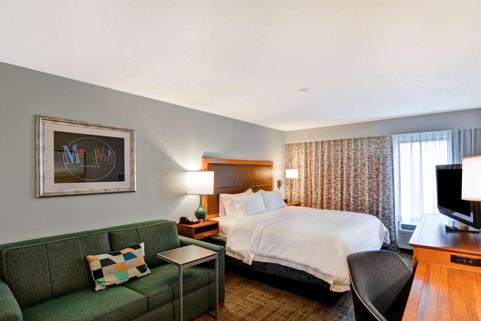 Hampton Inn Memphis Poplar Exterior photo