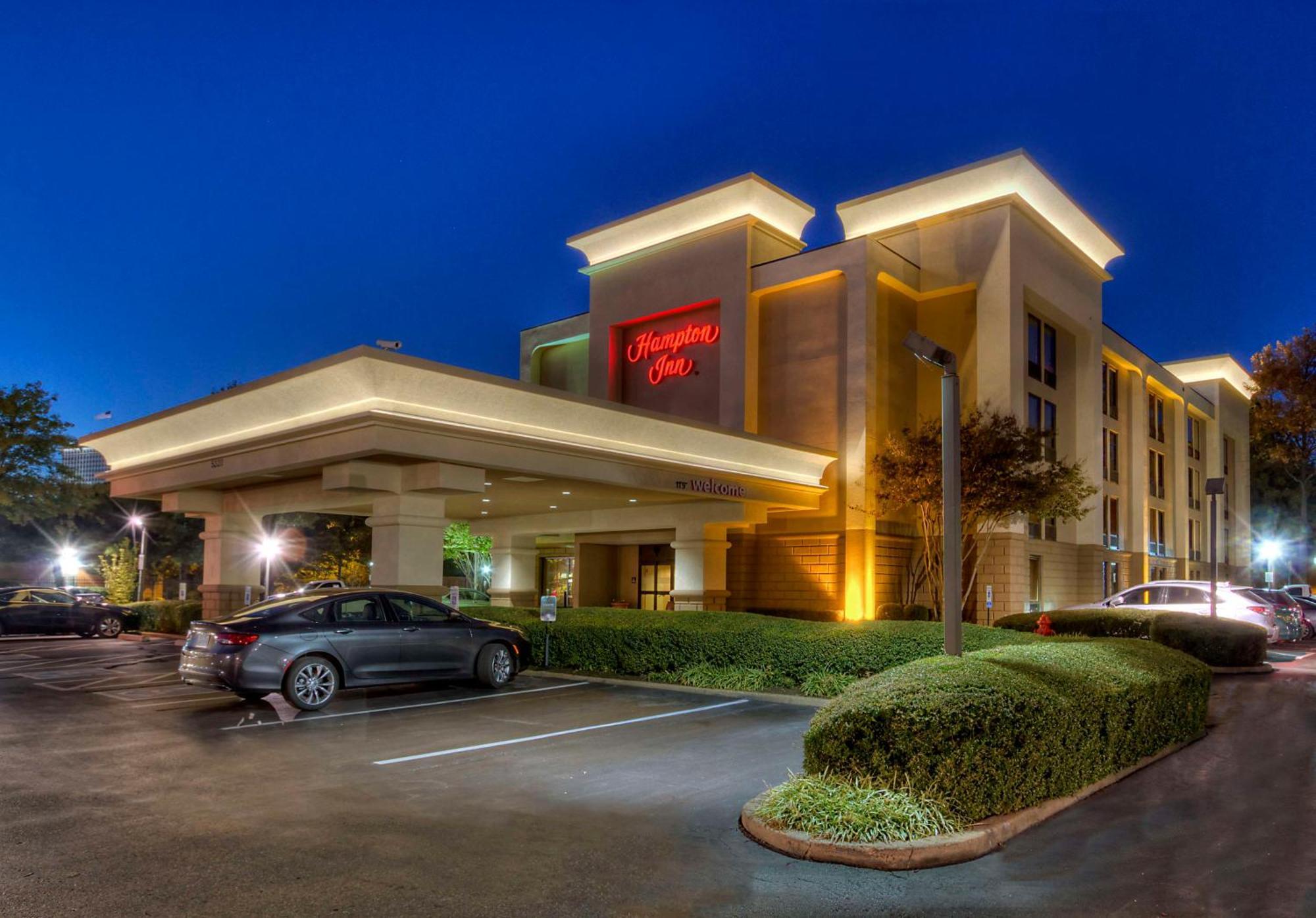 Hampton Inn Memphis Poplar Exterior photo