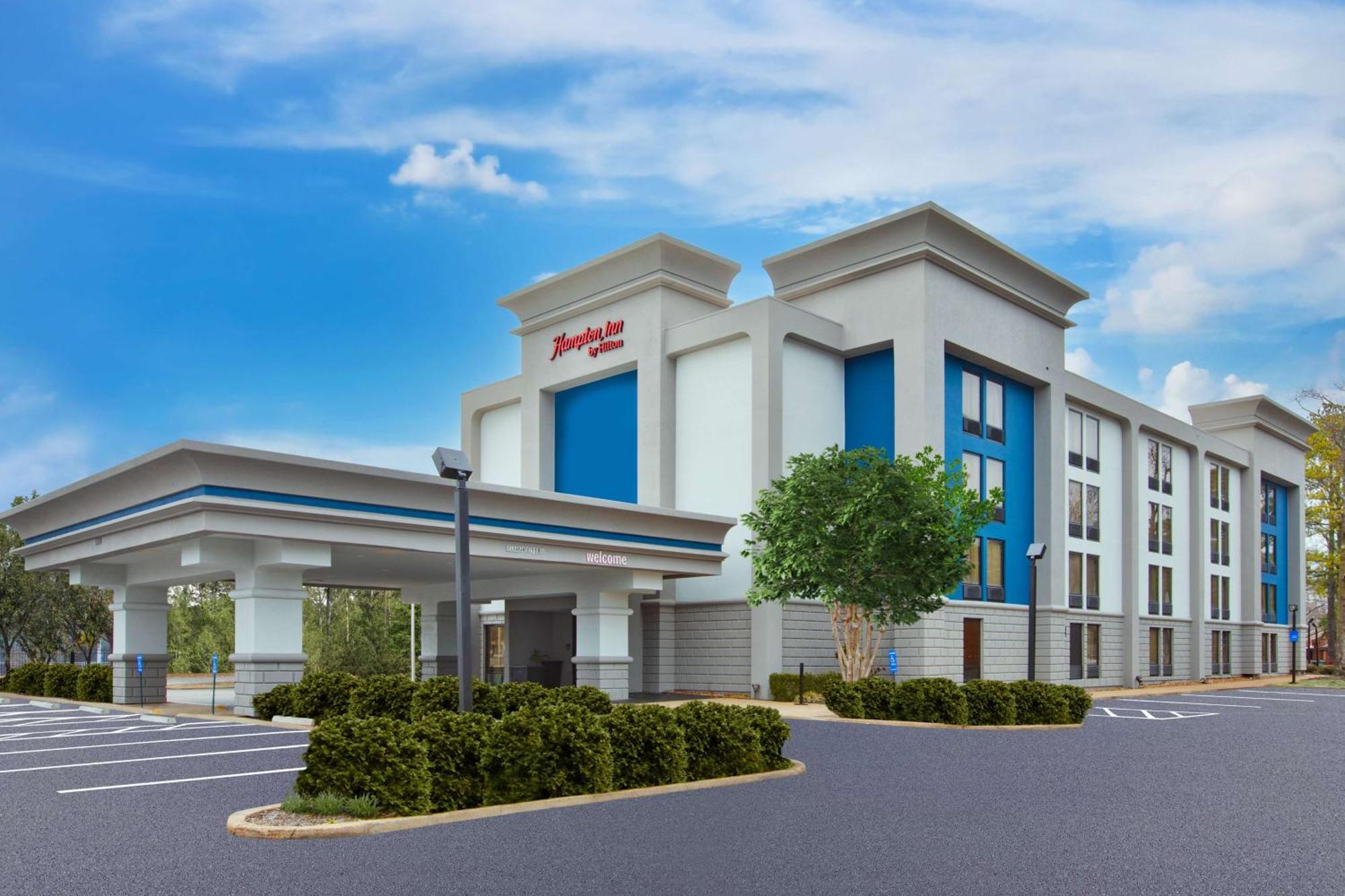 Hampton Inn Memphis Poplar Exterior photo