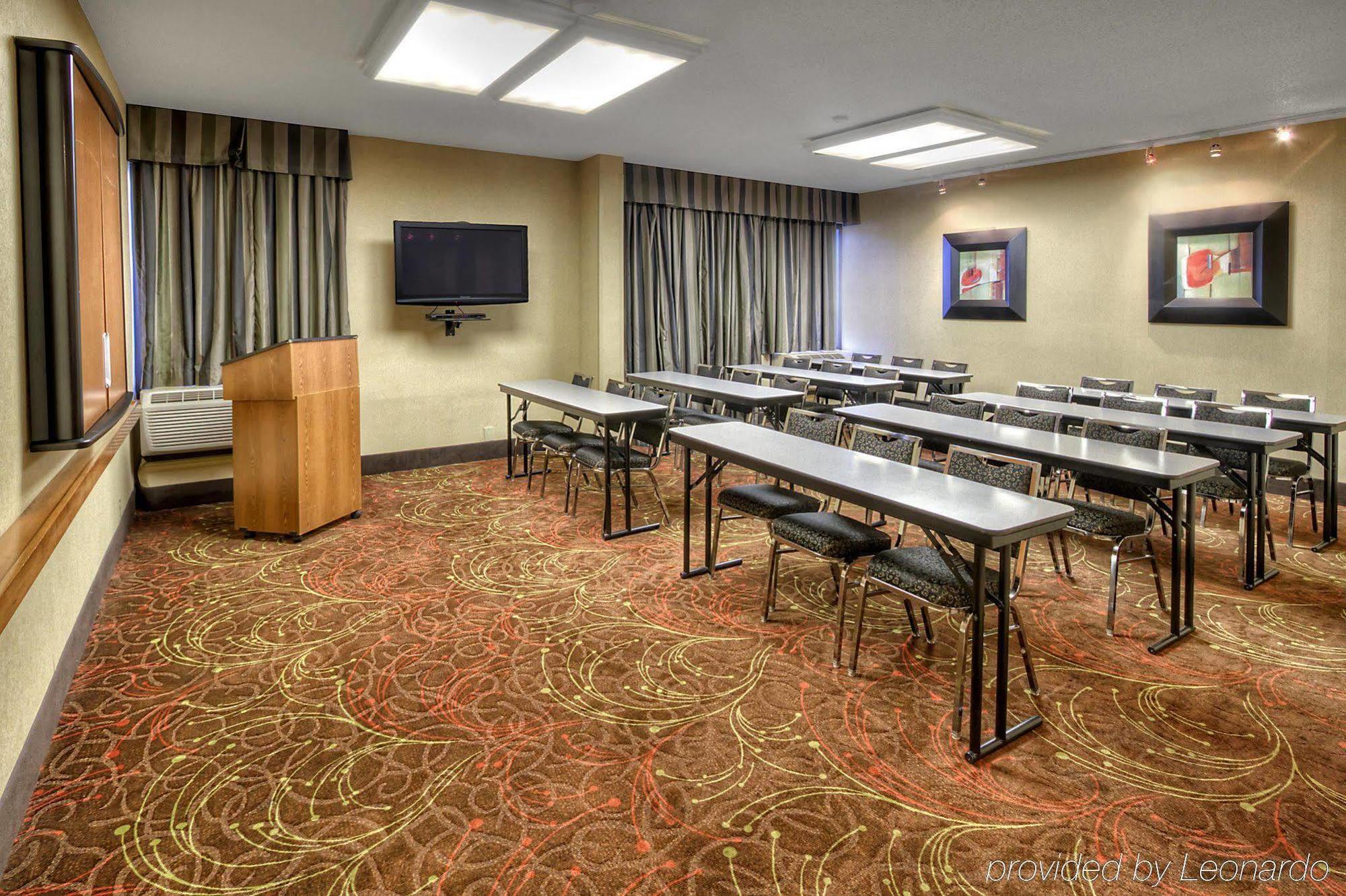 Hampton Inn Memphis Poplar Exterior photo